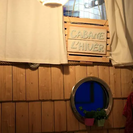 L'hiver Apartment *